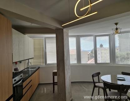 City view, privatni smeštaj u mestu Bijela, Crna Gora - glavna slika